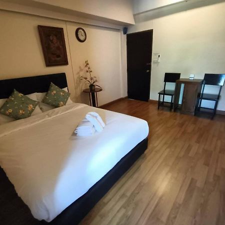 Soft Night Barzaar Chiang Mai Exterior foto
